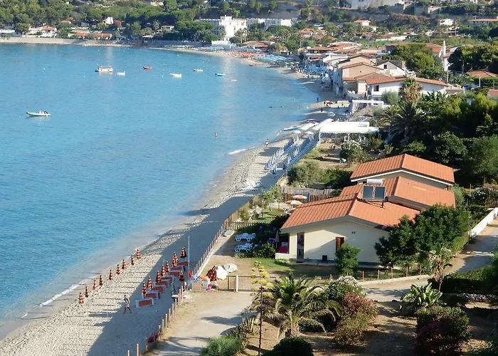 Le Casette Sul Mare Capo Vaticano
